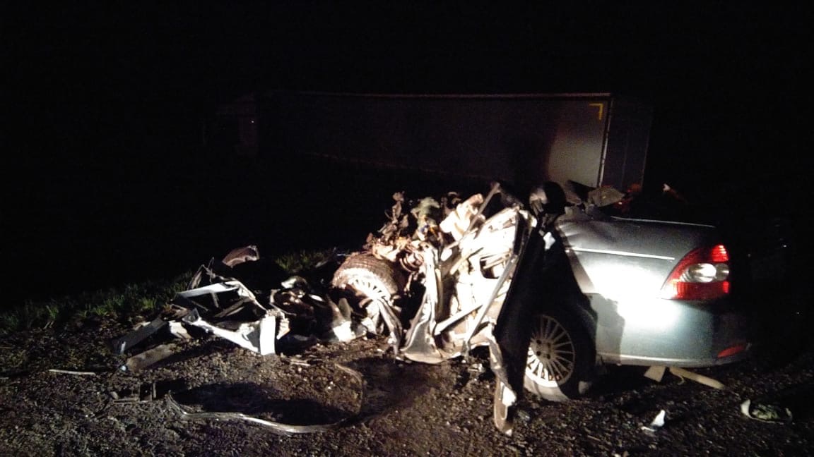 Под Омском водитель "Лады" погиб после столкновения с КамАЗом