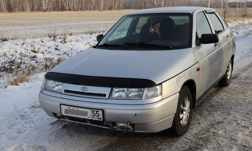 В Омской области несовершеннолетний угнал машину