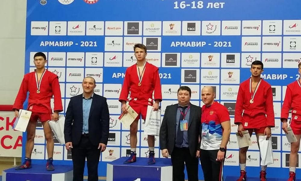 Омский самбист отправится на Кипр на первенство Европы