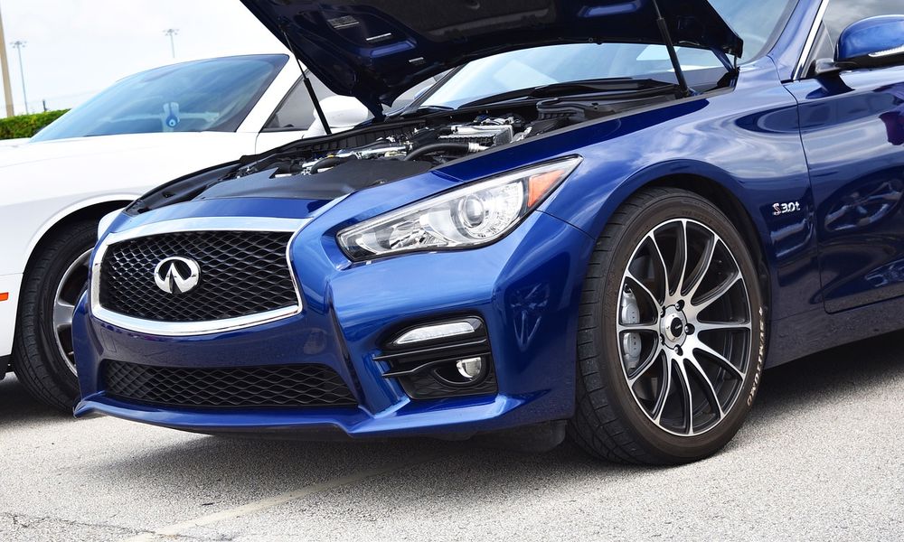 Омич задолжал 317 тысяч рублей и лишился автомобиля Infiniti