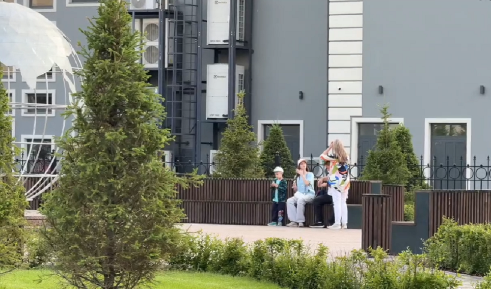 Городской сад в Омске стал одной из любимых локаций омичей для проведения досуга