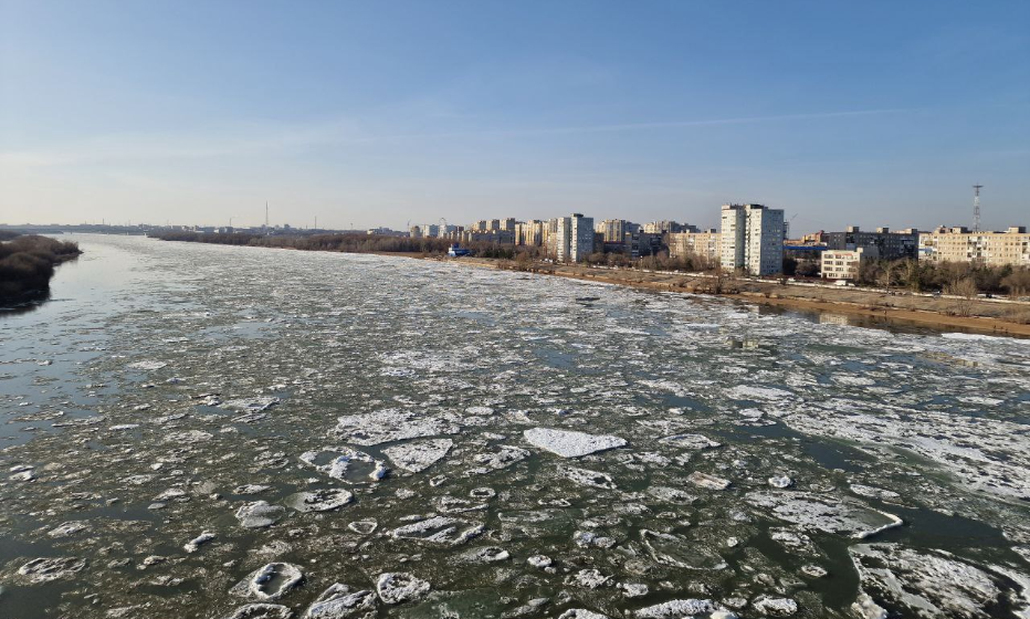 В Омской области на Иртыше начался ледоход 