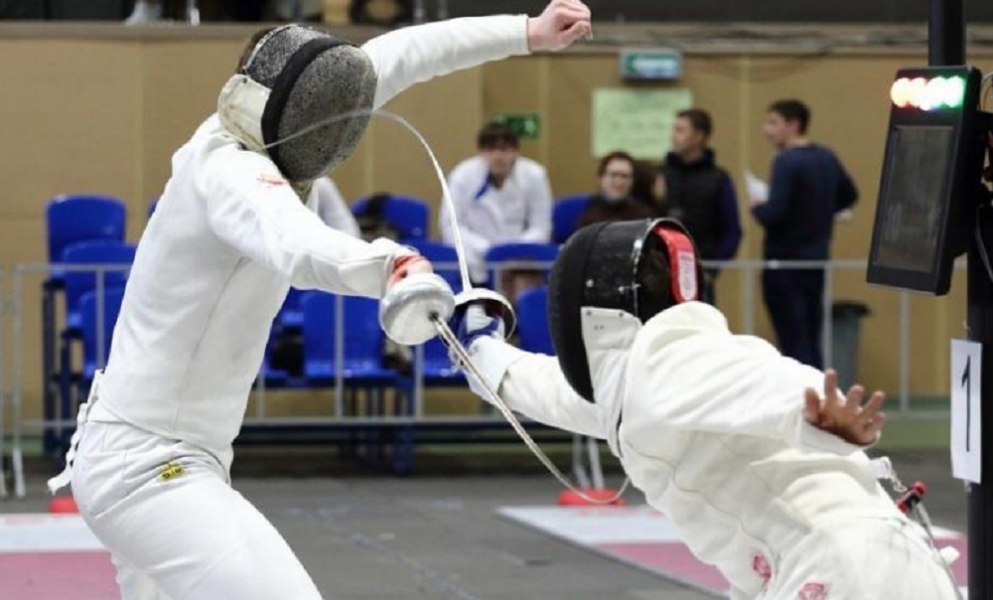 Около 150 спортсменов поучаствовали в первенстве Омской области по фехтованию