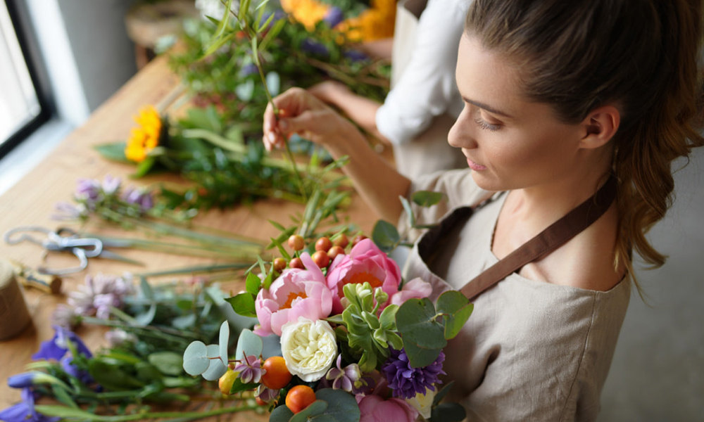 Аналитики отметили рост зарплат флористов в Сибири