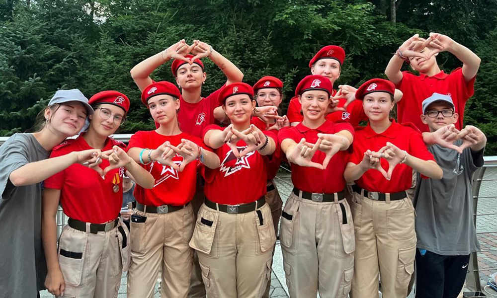 Омские юнармейцы вернулись со смены во Всероссийском детском центре «Океан»