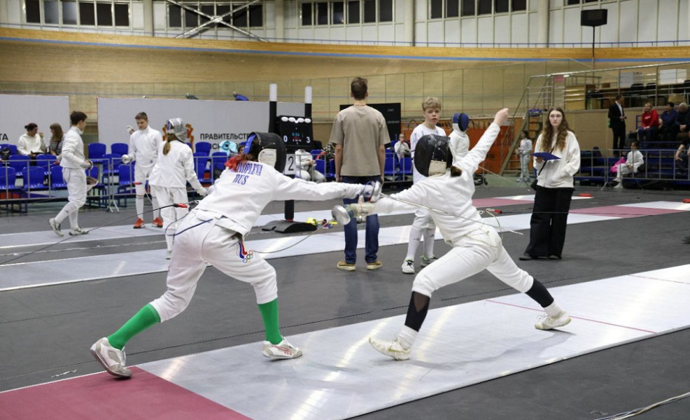 В Омске стартовал мемориал Оганеса Крикорьянца по фехтованию
