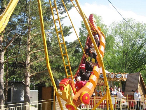 В омском парке им. 30 лет ВЛКСМ установили новый аттракцион