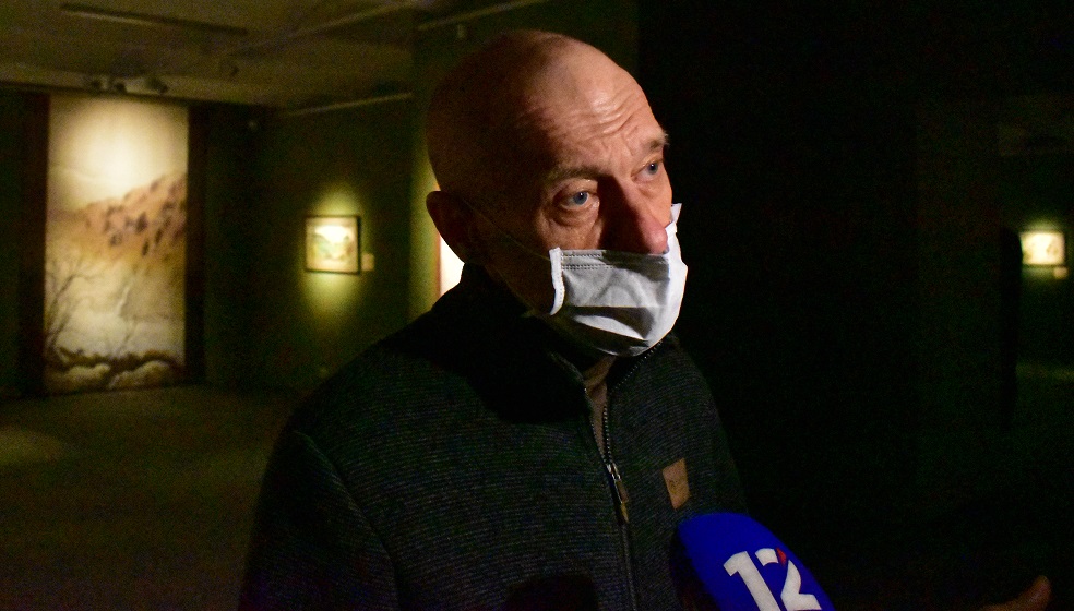 "Я новую машину Nissan поменял на гравюру": коллекционер Олег Малахов рассказал о своей страсти