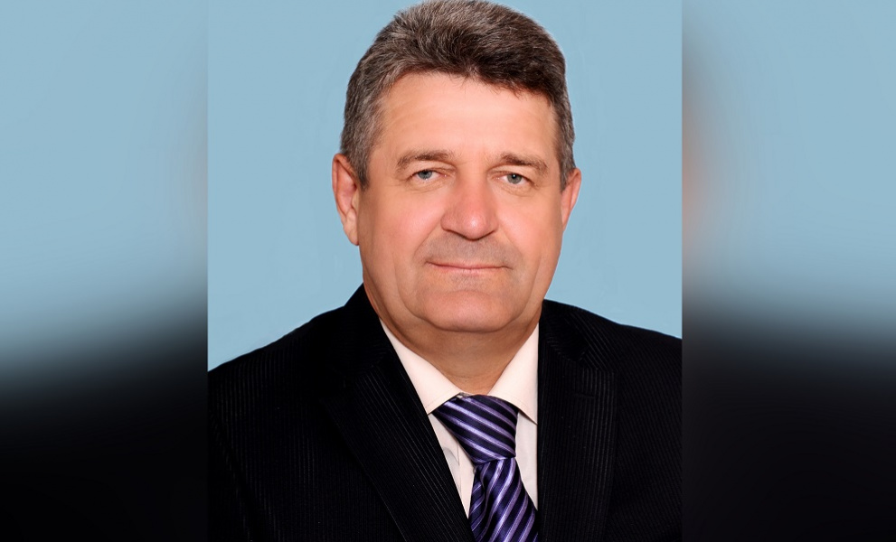 Главой Новоомского поселения стал действующий руководитель Артур Лен