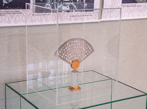 Омская драма привезла символ Года театра в Екатеринбург