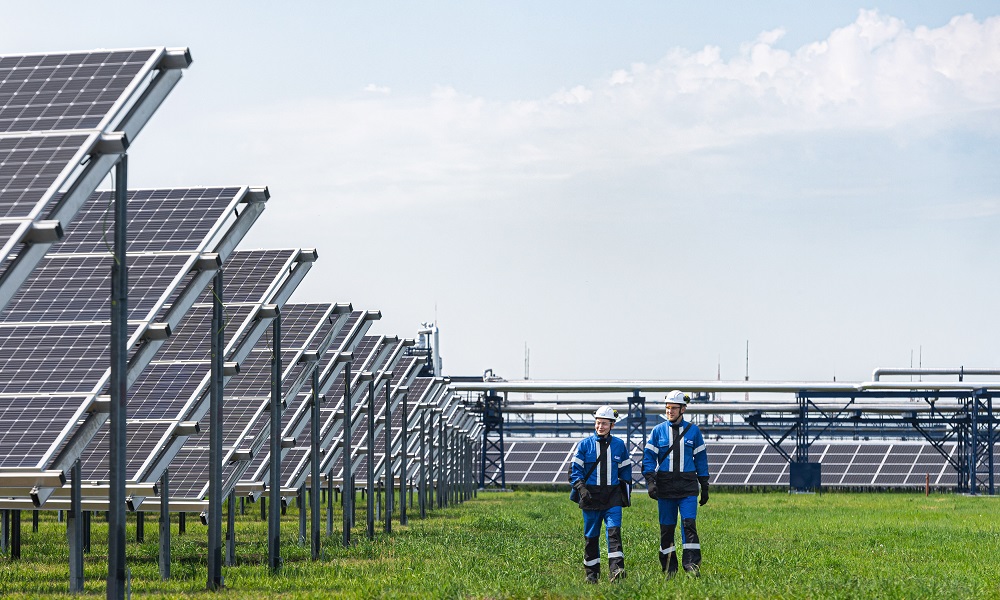 Игорь Шахрай: на Омском НПЗ работает крупнейшая солнечная электростанция в стране