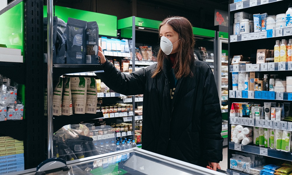 В Омской области шесть торговых компаний зафиксировали минимальную наценку на продукты питания