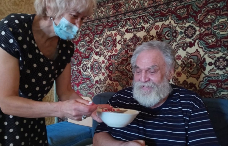 Омского барабанщика, игравшего у «Голубого огонька», парализовало