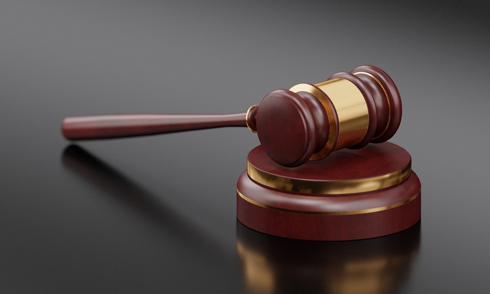 Группа омичей предстала перед судом за вовлечение девушек в занятие проституцией 