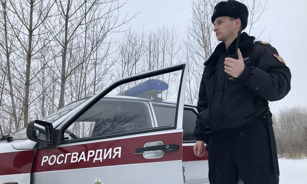 Понадобилась помощь росгвардейцев: в эти выходные врачи десять раз столкнулись с агрессивными омичами