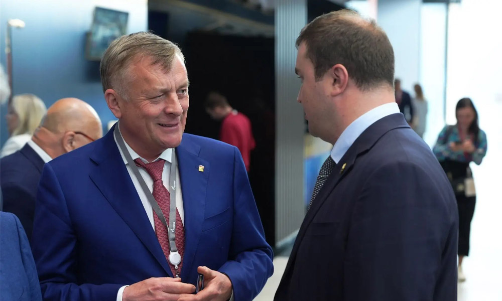 Виталий Хоценко и Сергей Густов обсудили газификацию Омской области