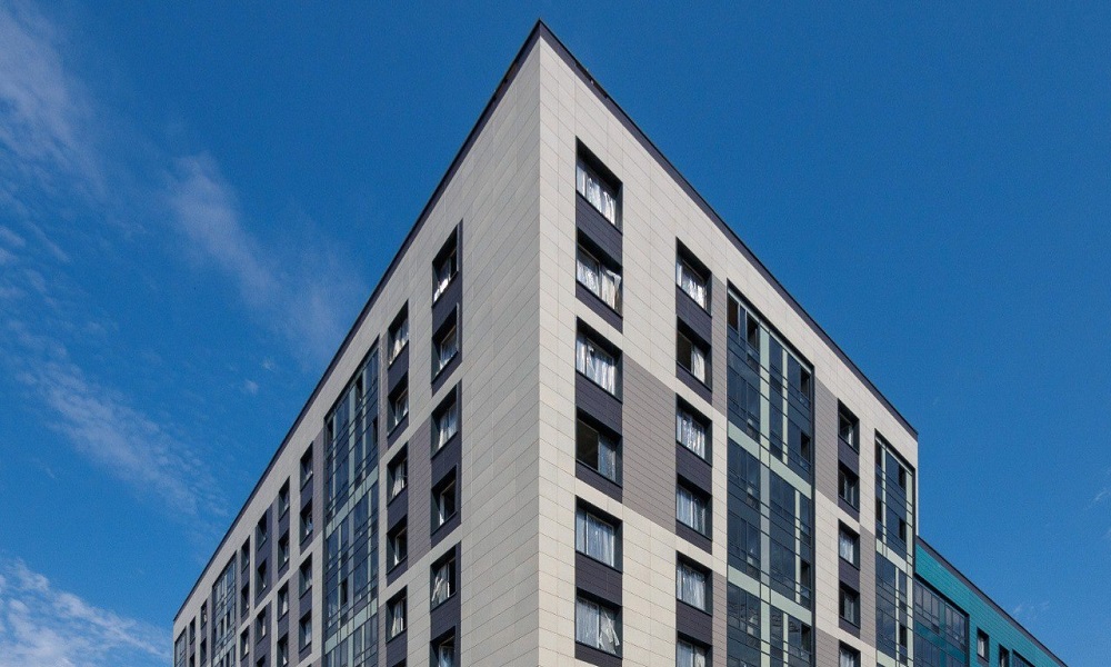 В Омске, в жилом комплексе «Зелёная река», сдан ещё один дом