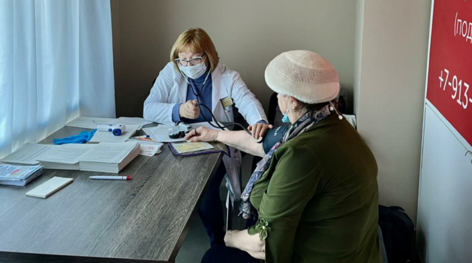 В «Меге» и «Первомайском» уже привились от коронавируса полсотни омичей