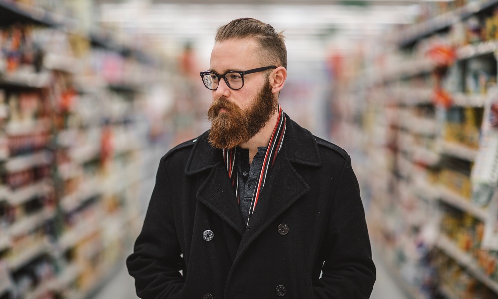 Бармены, дизайнеры и повара: кто из омичей чаще всего носит бороду и усы?