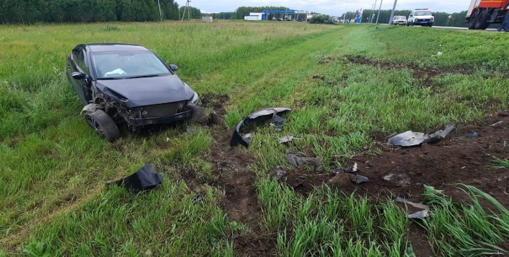 В ДТП в Крутинском районе пострадали четыре человека