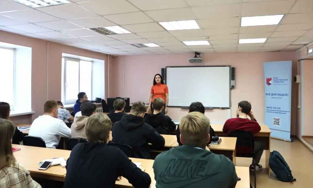 «Единая Россия» продолжает лекции для омских студентов на тему донорства костного мозга