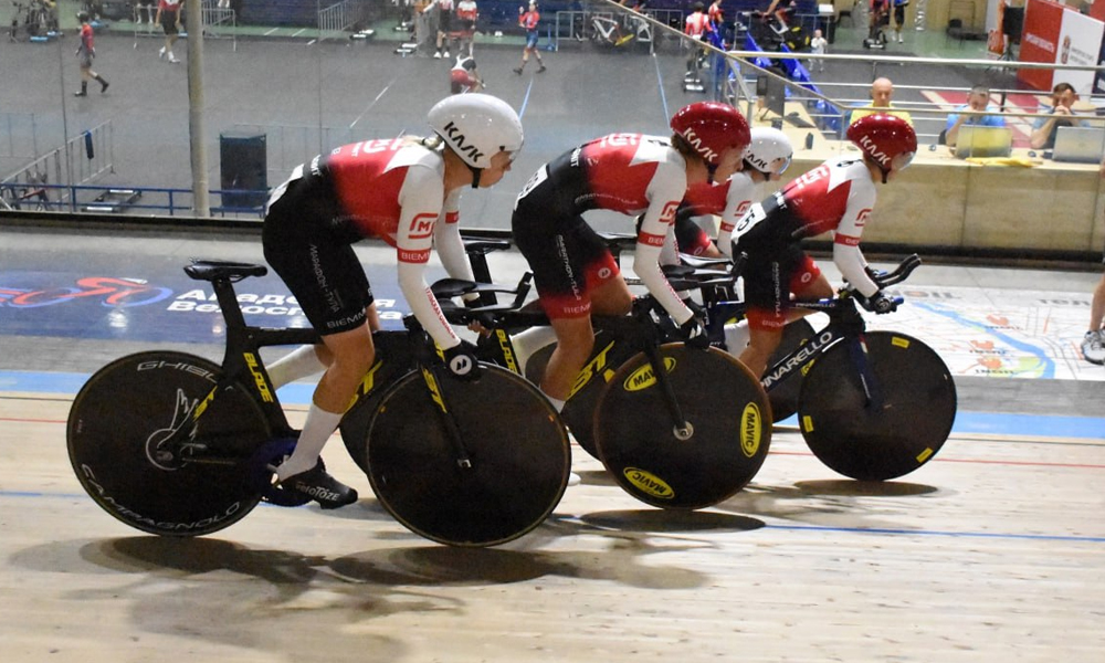  Омичи завоевали 23 медали на национальных стартах по трековому велоспорту