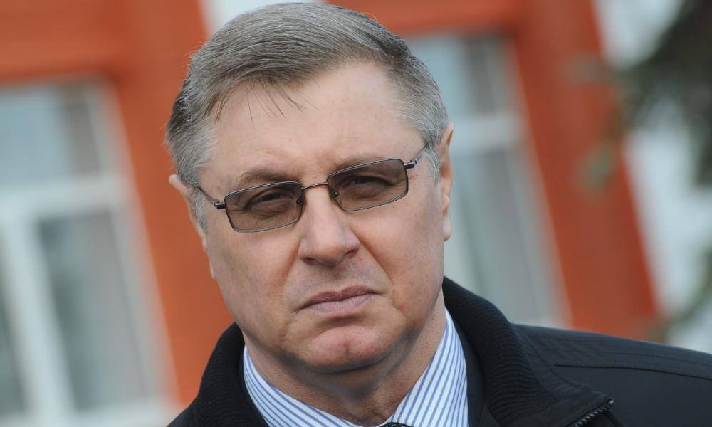 Глава Тюкалинского района поблагодарил Виталия Хоценко за организацию работ по обустройству пешеходных переходов возле школ