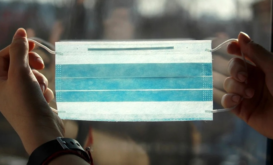 Более 300 нарушений ограничительных мер по коронавирусу выявили в Омске за неделю