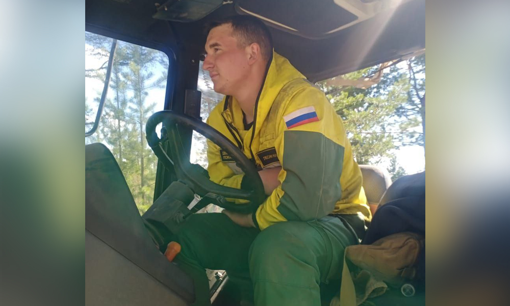 Омским пожарным выделили вездеход для тушения огня в Забайкальском крае