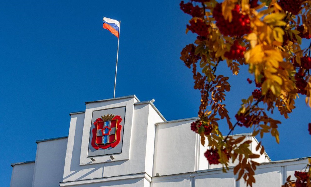 Виталий Хоценко дополнительно выделил порядка 28 млн рублей на ремонт автомобильных дорог на период 2025–2026 годов