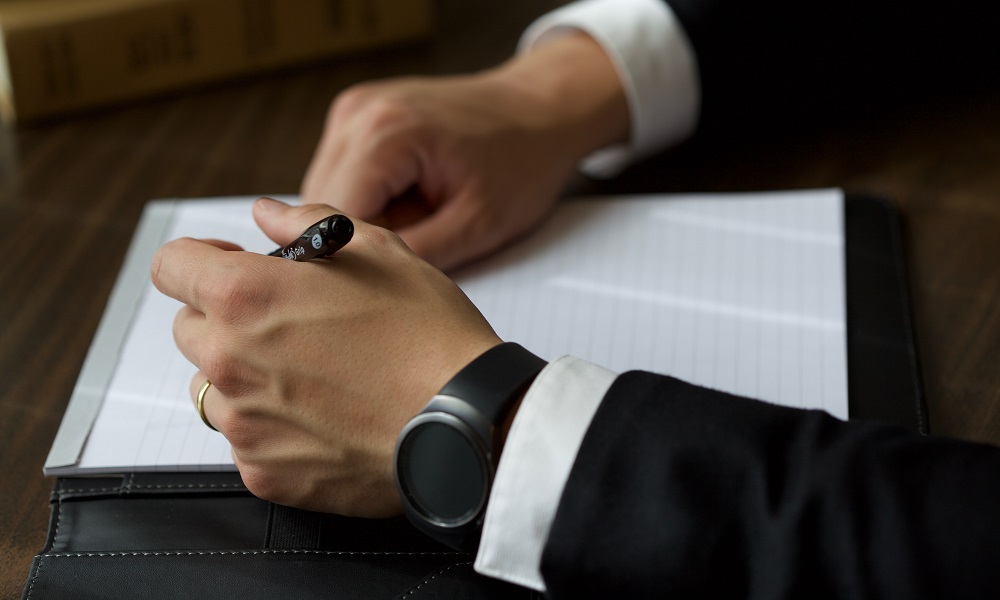 Омского бизнесмена обвиняют в хищении более 7,5 млн рублей при выполнении контракта на строительство дороги