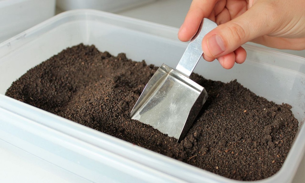 Омский Россельхознадзор обнаружил в пробах почвы превышение опасных бактерий