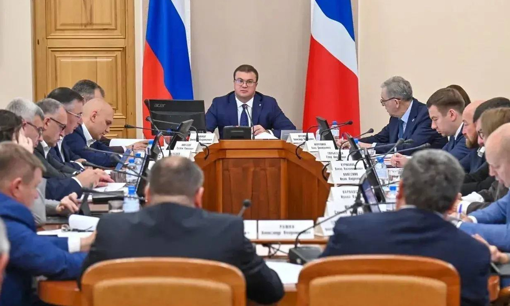 На оперативном совещании обсудили подготовку к зиме и ход уборочной кампании
