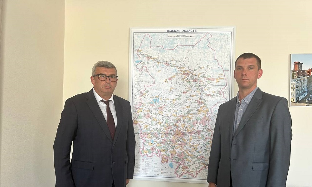 Участник программы «Время героев» проходит стажировку в министерстве регбезопасности Омской области 