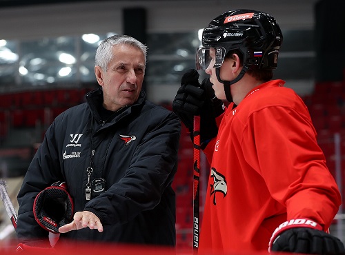 Боб Хартли не покинет "Авангард" из-за поступившего предложения