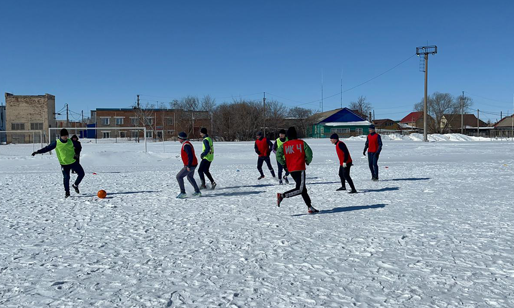Сотрудники ИК-4 поучаствовали в 21 открытом чемпионате Исилькульского района по мини-футболу на снегу