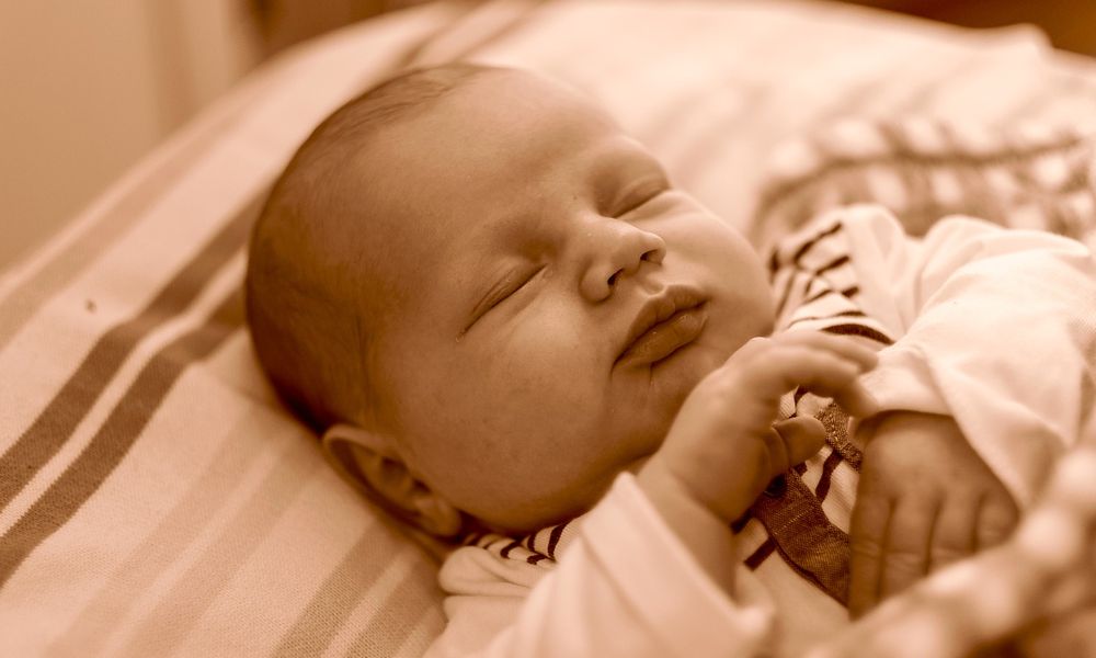 В Омской области появились малыши с именами  Даниэль Бентли Александр и Бао Ань