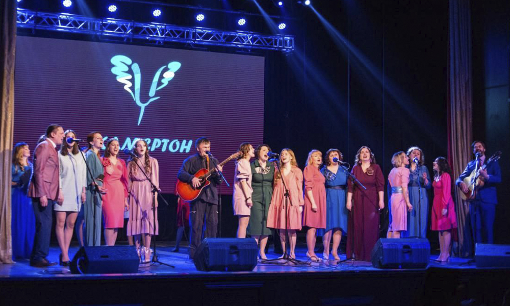 Омичей приглашают на концерт ансамбля авторской песни «Камертон», приуроченный к 80-летию Великой Победы