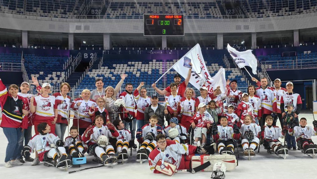 Юные омичи успешно выступили на Всероссийских соревнованиях по следж-хоккею