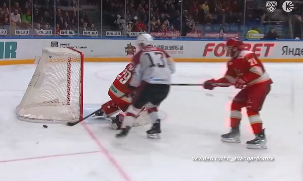 Омский «Авангард» не стал продлевать соглашение с канадским хоккеистом Джованни Фьоре