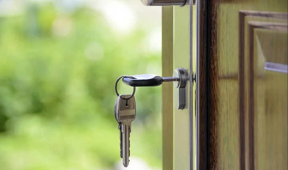 В Омске ветераны боевых действий и инвалиды получают выплаты на приобретение жилья