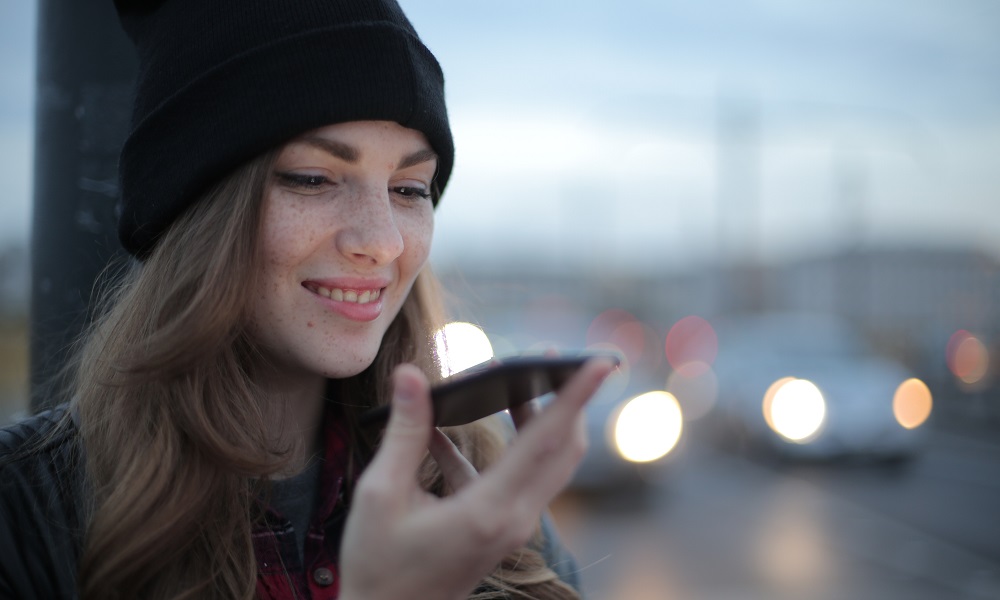 Омичи стали чаще звонить на телефон доверия