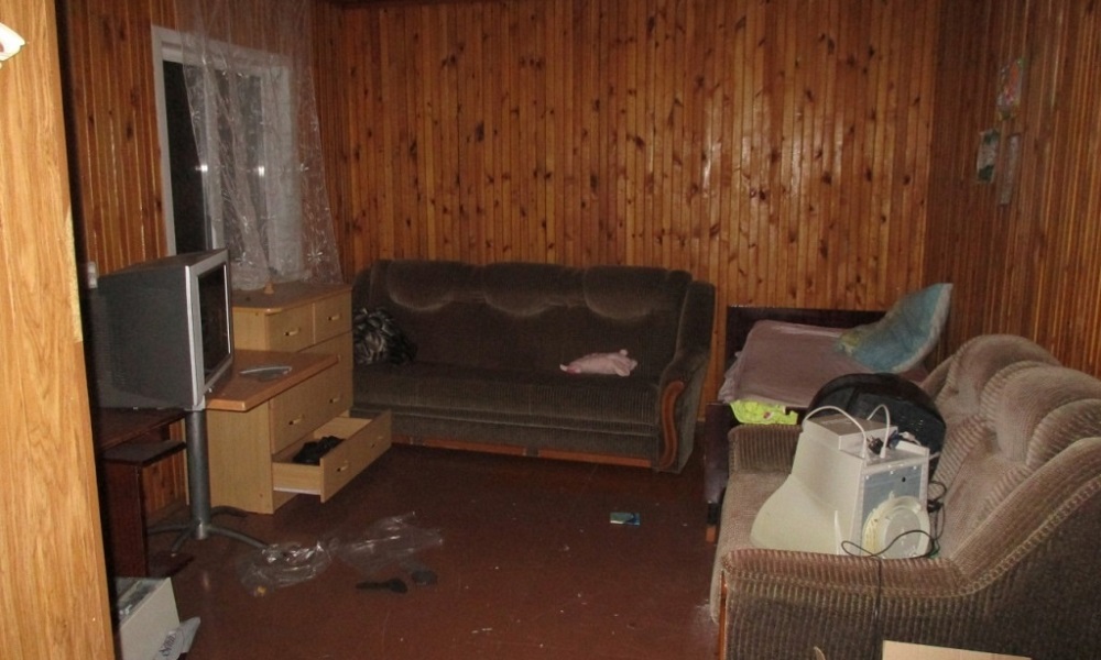 Красноярец с ноября жил на пустующих дачах омичей и воровал оттуда чужое имущество для продажи