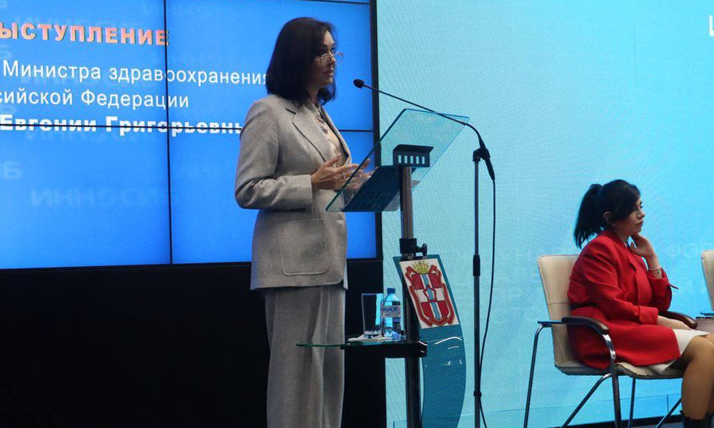 Замминистра здравоохранения РФ посетила омские медучреждения