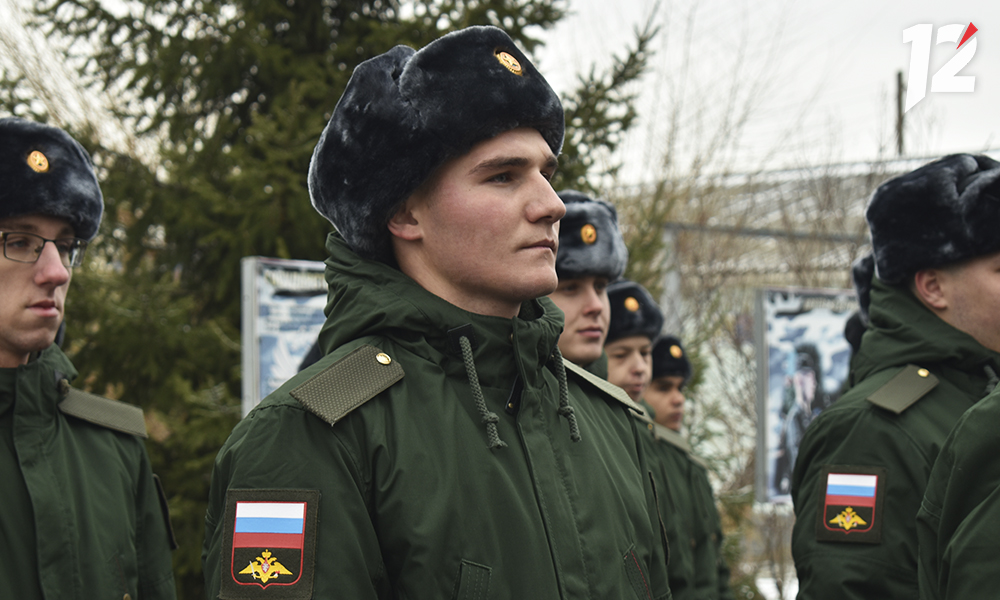 Из Омска на службу в армию отправили первых новобранцев [ФОТОРЕПОРТАЖ]