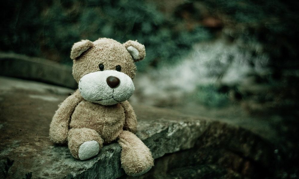 «Синдром жестокого обращения»: со второй попытки органы опеки ограничили омича в родительских правах