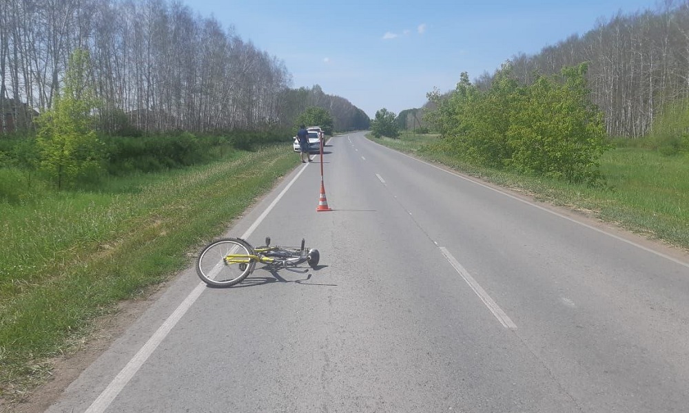 В Омском районе водитель Kia сбила 15-летнего велосипедиста 