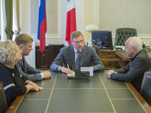 Владимир Спиваков рассказал Александру Буркову о подарке победителю международного конкурса скрипачей