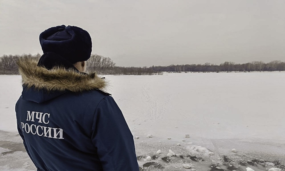 Сотрудники МЧС рассказали о состоянии ледовых переправ