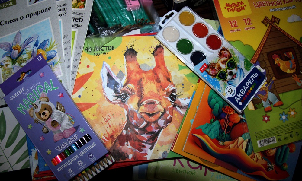 В рамках акции «Рюкзак добра» из Омска отправят канцтовары для школьников Стаханова